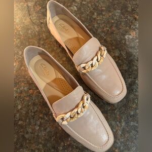 Clarks Tan Leather Loafers – Size 9 – Contour Cushion